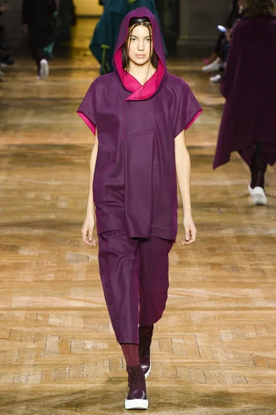 Look 5